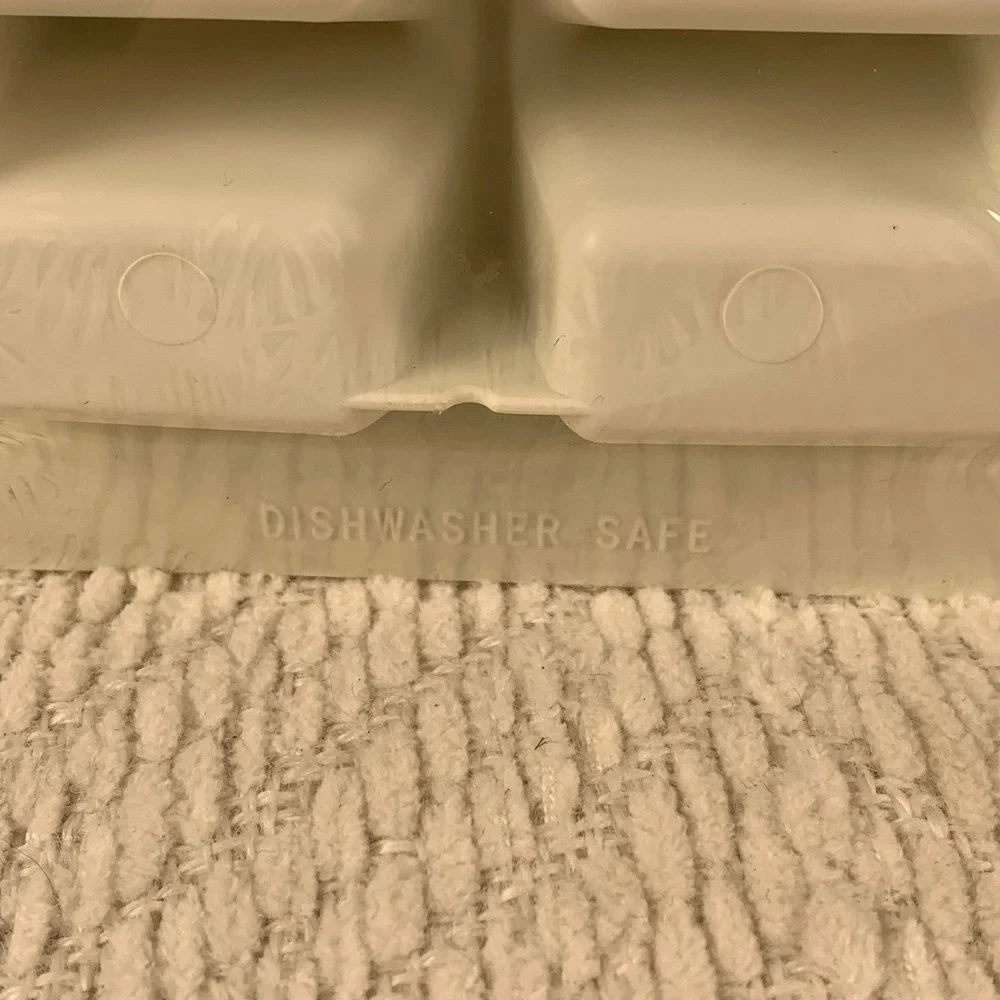 Frigidaire Flex Quik Ice Cube‎ Tray 16 Large Pop Out Cubes Dishwasher Safe NOS